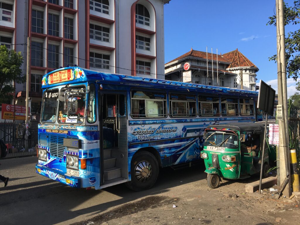 Bus Sri Lanka